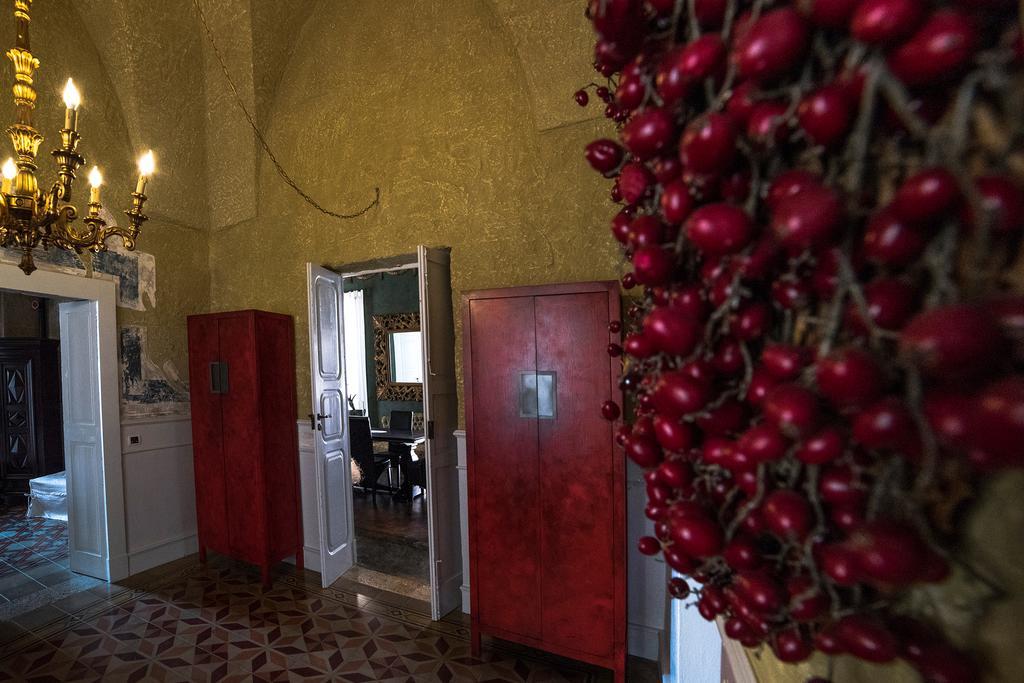 Palazzo Delle Viole Bed & Breakfast Oria  Eksteriør bilde