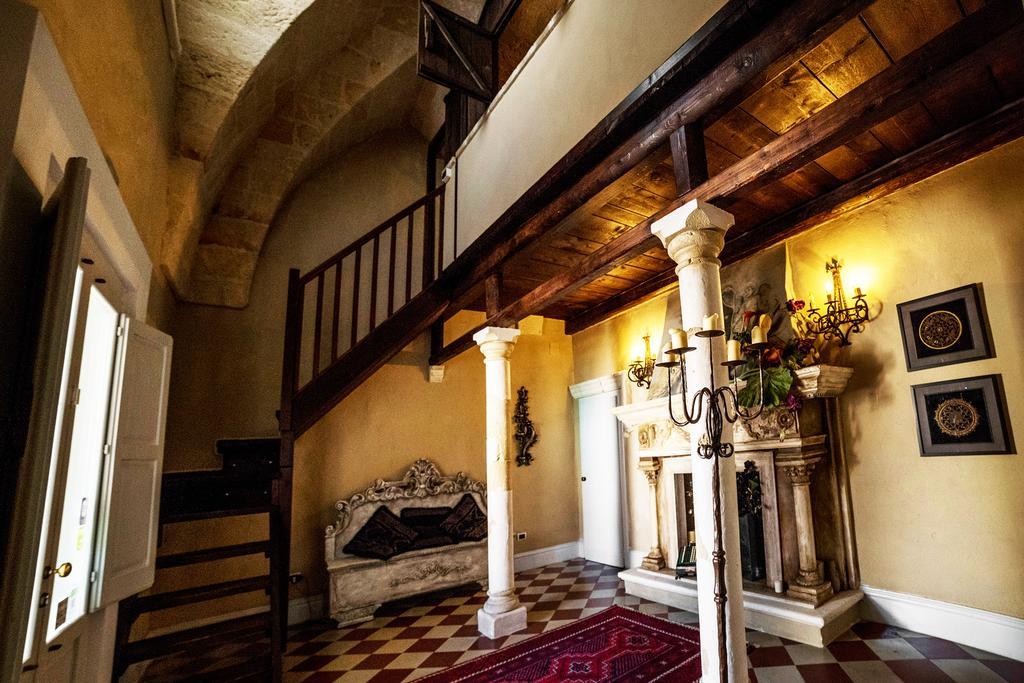 Palazzo Delle Viole Bed & Breakfast Oria  Eksteriør bilde