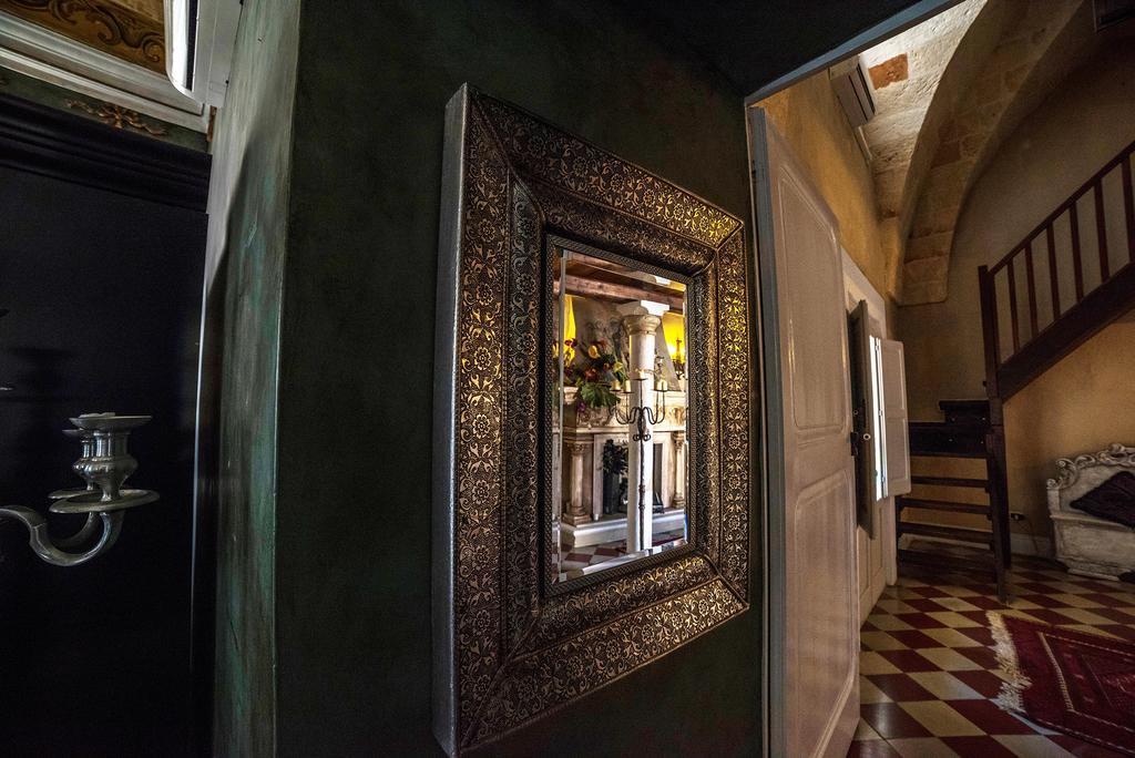 Palazzo Delle Viole Bed & Breakfast Oria  Eksteriør bilde