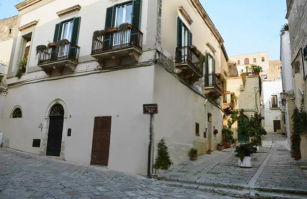 Palazzo Delle Viole Bed & Breakfast Oria  Eksteriør bilde